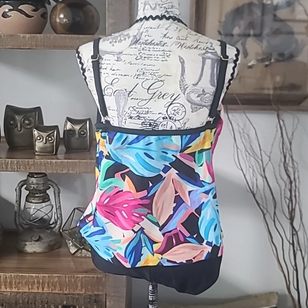 MaxinecBlack Tropical Leaf Print Women’s Tankini One Piece Suit